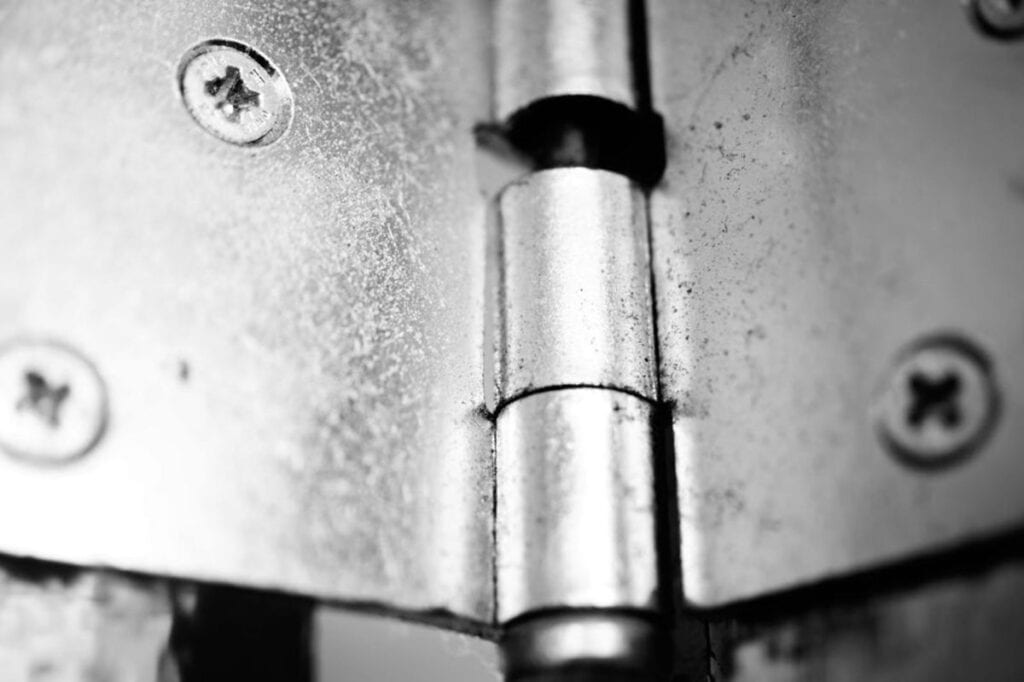 Fixing stripped door hinges